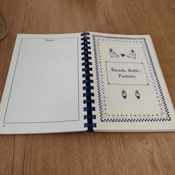 Vintage cookbook from 1991 ABCDe...licious addition any kitchen. Oak Lawn School - Picture 10 of 12